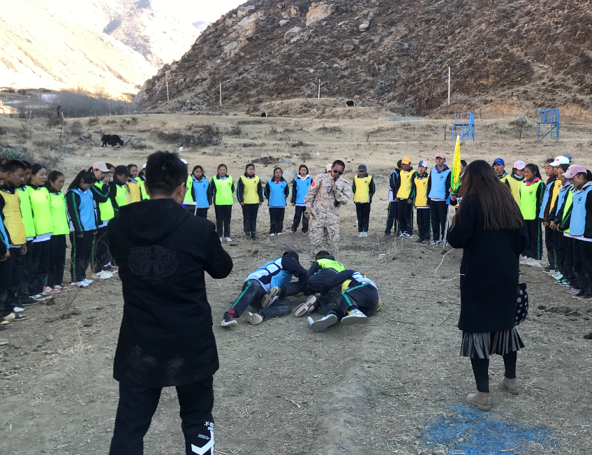 西藏拓展培训如何通过游戏，锻炼团队凝聚力、协作力